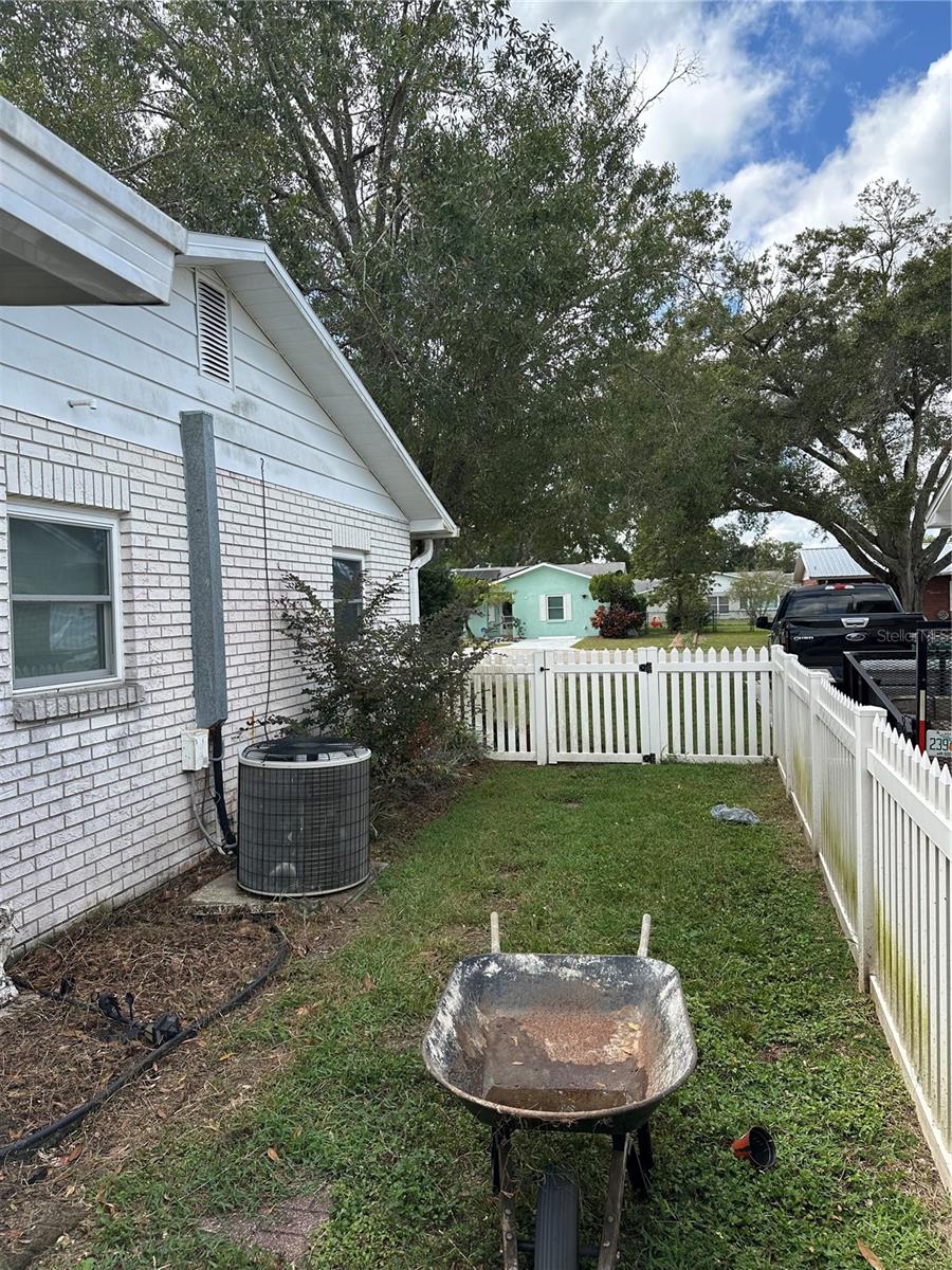 6130 17TH ST, ZEPHYRHILLS, FL, 33542