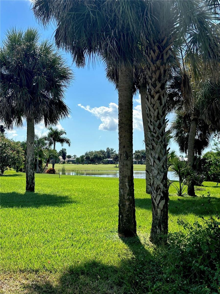 1 CLUBHOUSE RD, ROTONDA WEST, FL, 33947