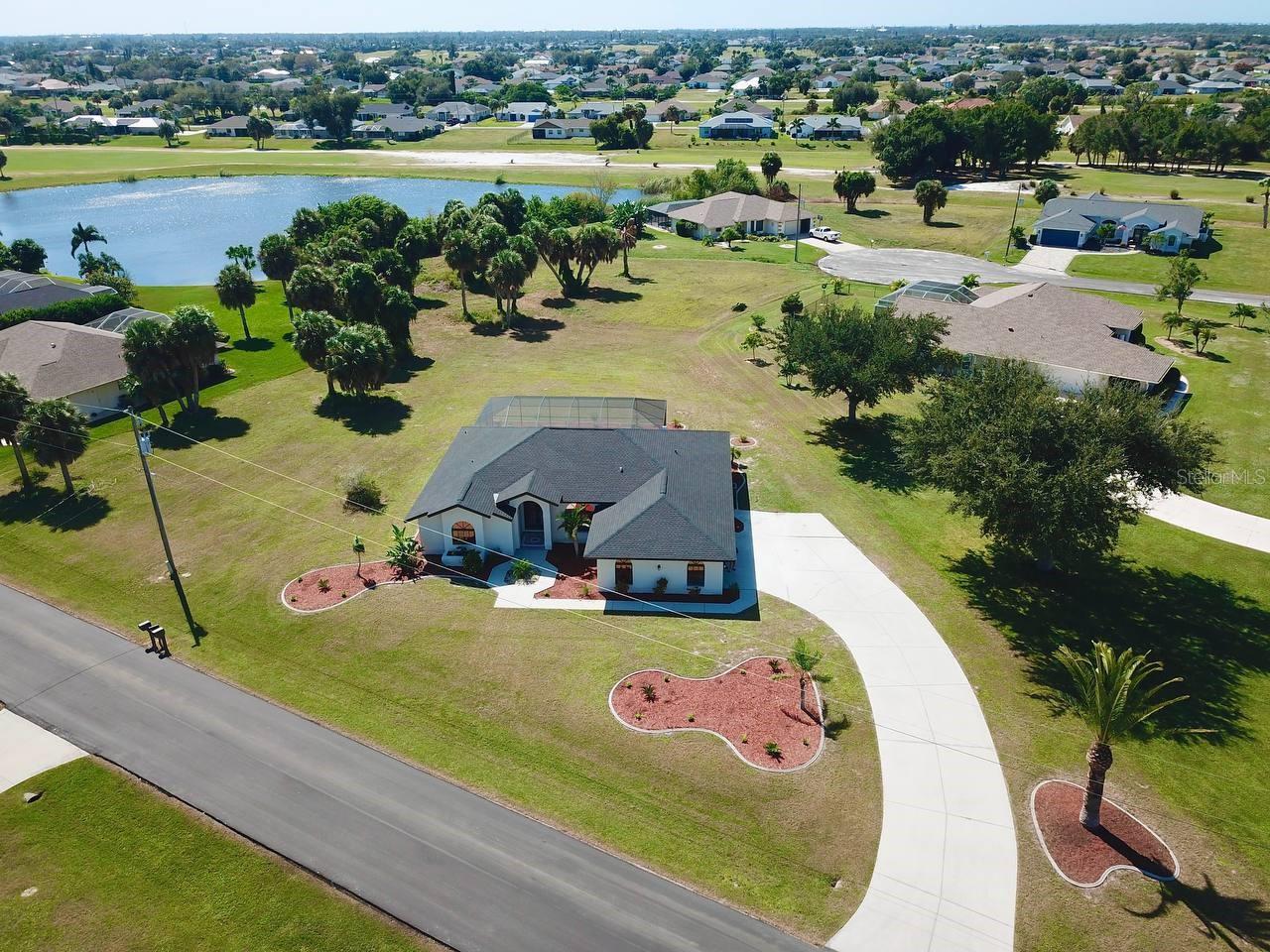 1 CLUBHOUSE RD, ROTONDA WEST, FL, 33947