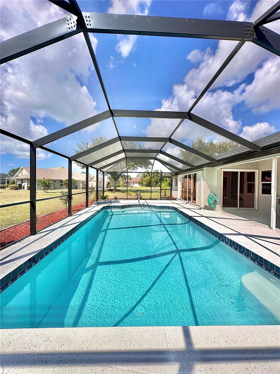 1 CLUBHOUSE RD, ROTONDA WEST, FL, 33947