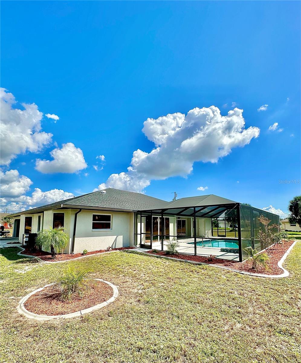 1 CLUBHOUSE RD, ROTONDA WEST, FL, 33947