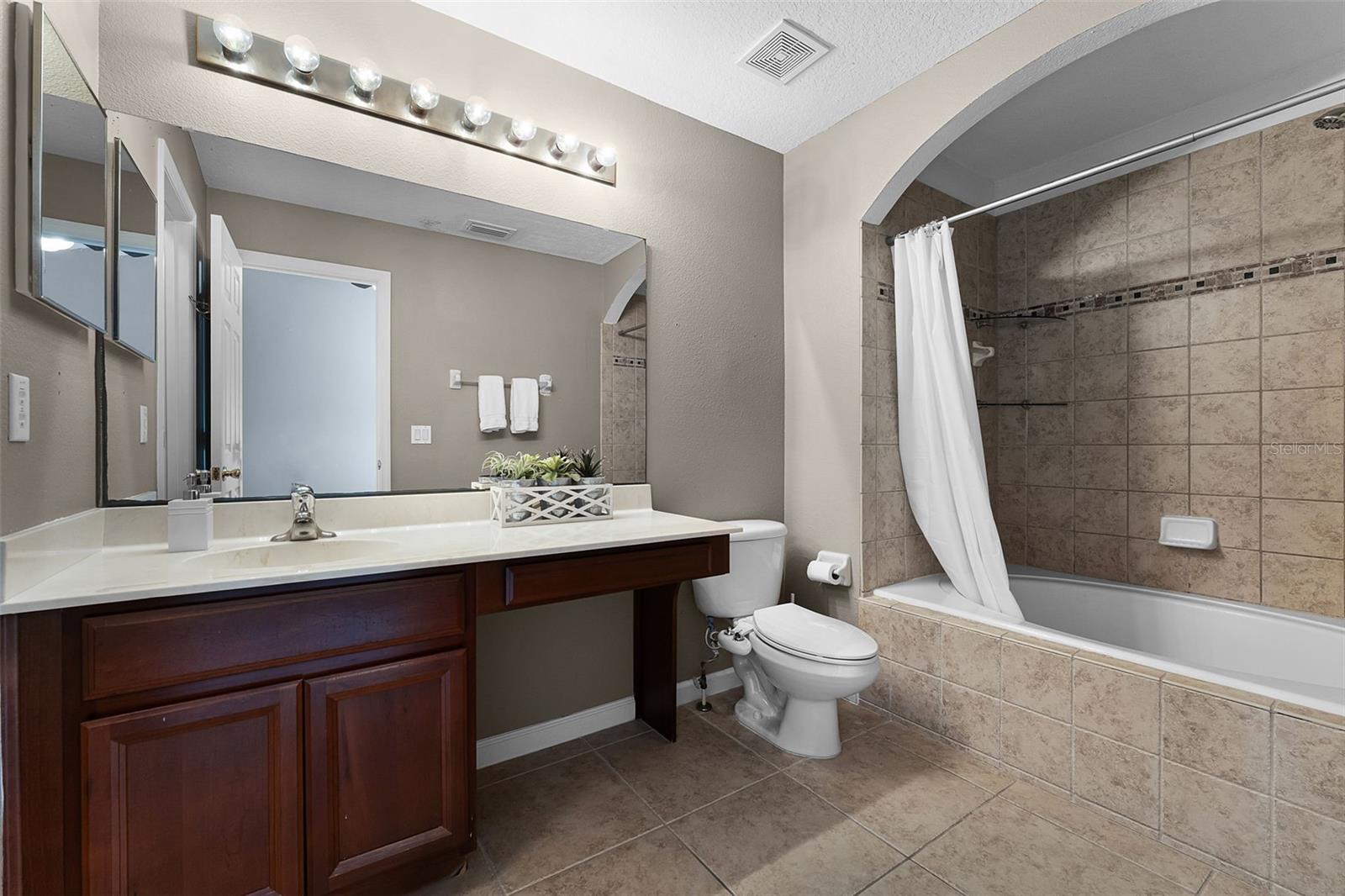 16064 OLD ASH LOOP, ORLANDO, FL, 32828