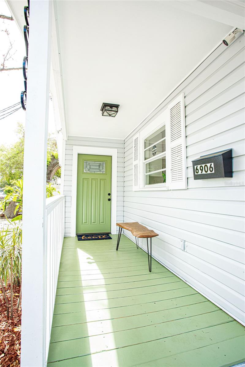 6906 N CENTRAL AVE, TAMPA, FL, 33604