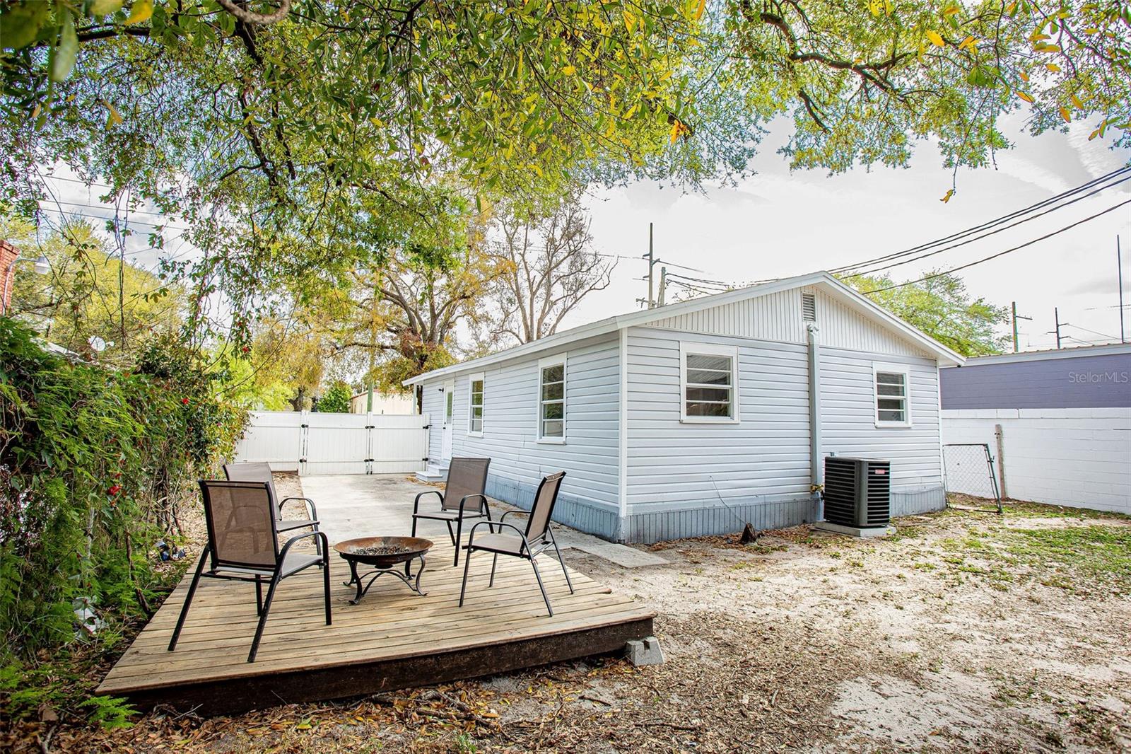 6906 N CENTRAL AVE, TAMPA, FL, 33604