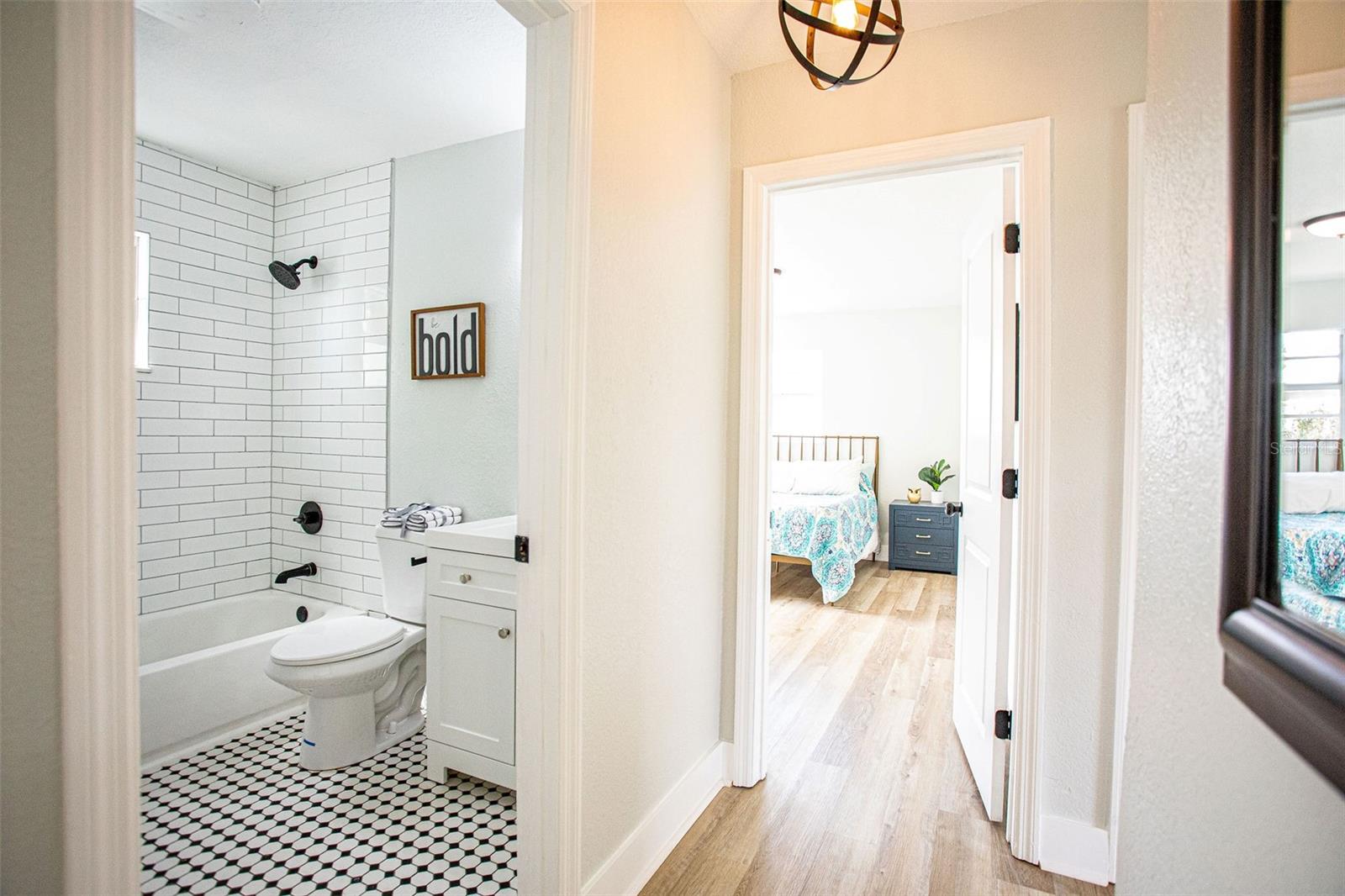 6906 N CENTRAL AVE, TAMPA, FL, 33604