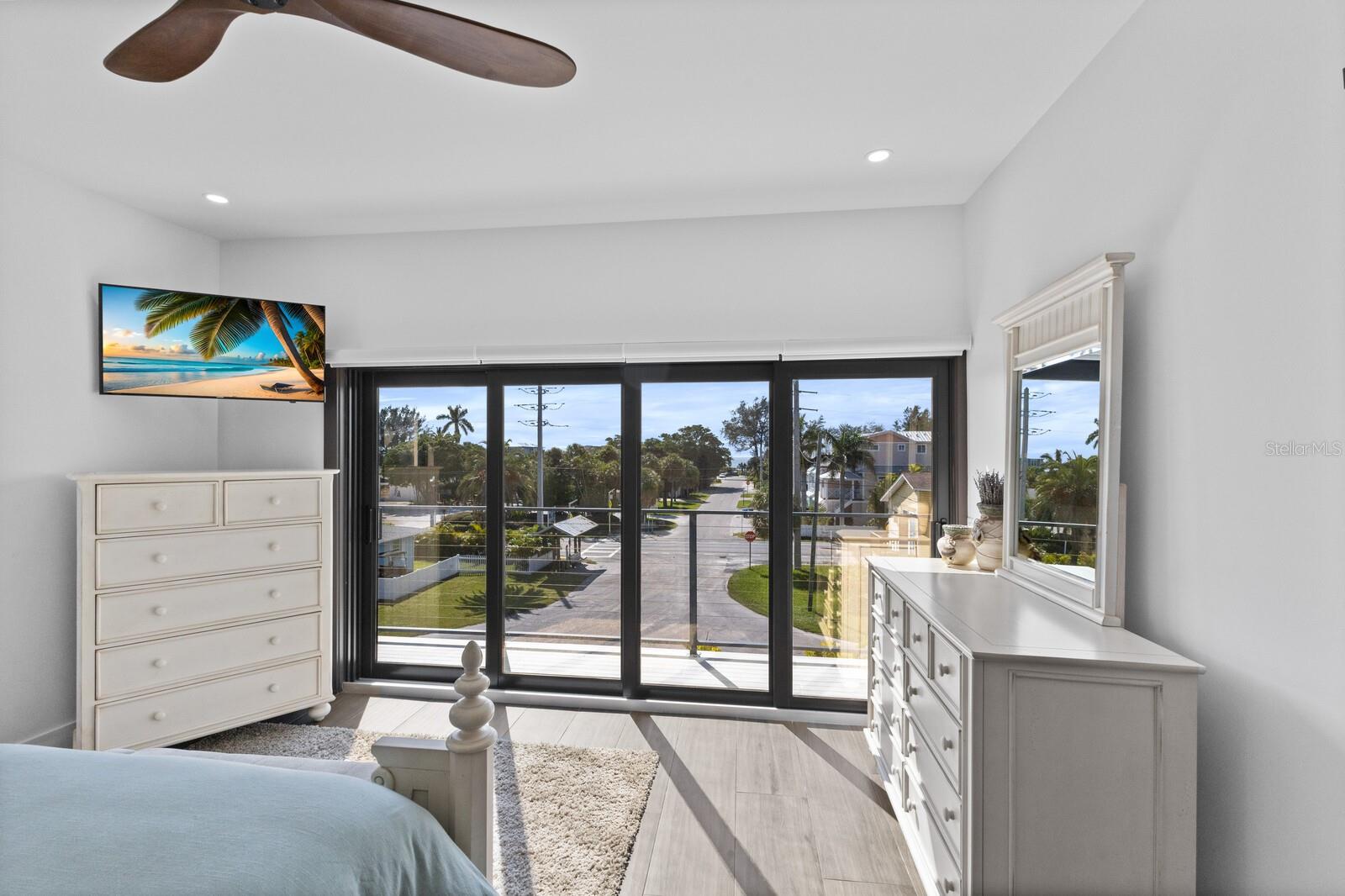 A4669504 Property Photo