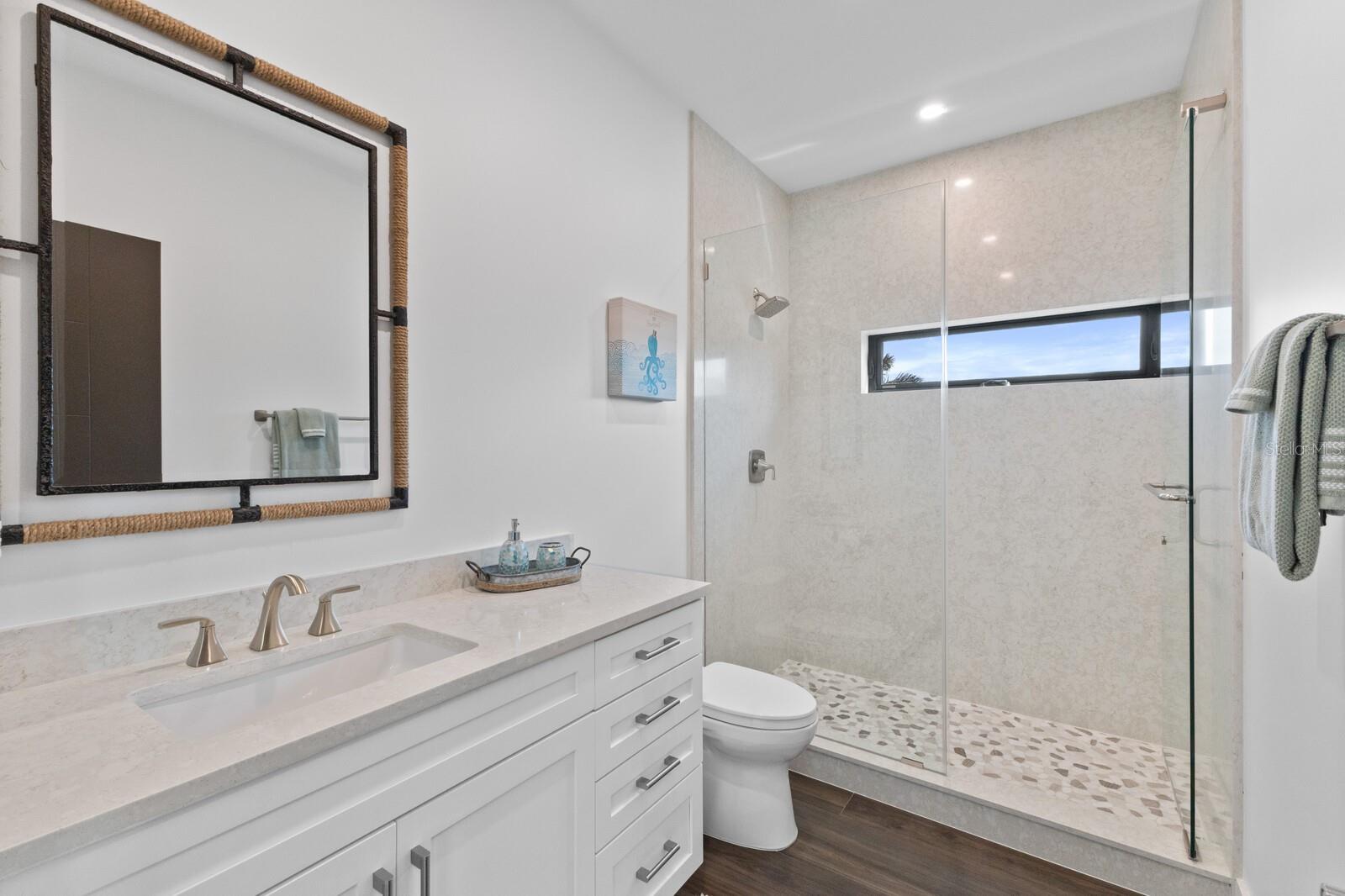 A4669504 Property Photo