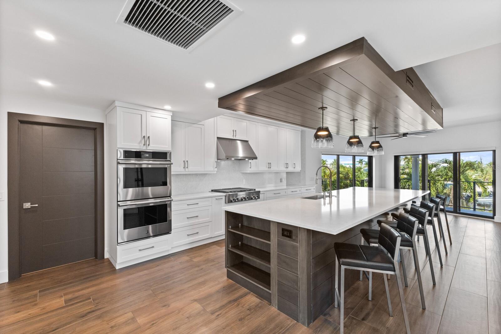 A4669504 Property Photo