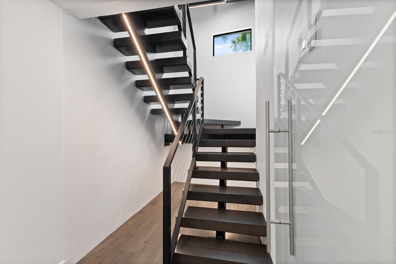 A4669504 Property Photo