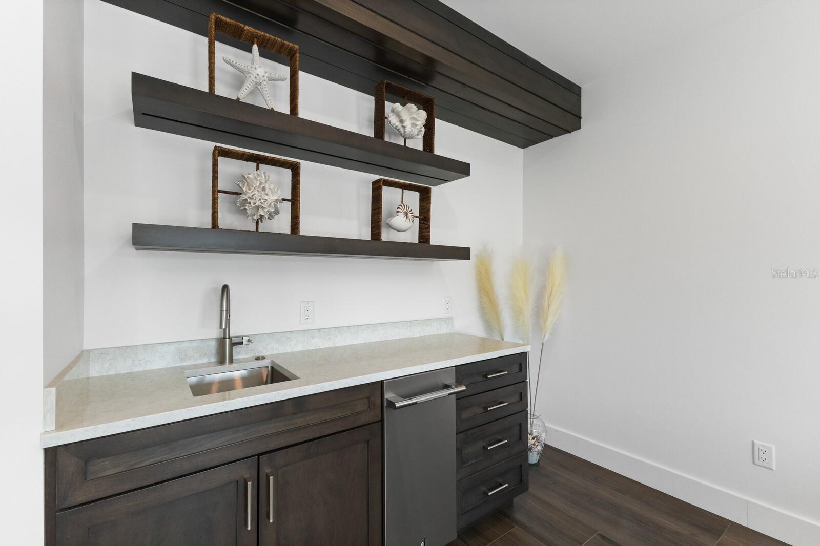 A4669504 Property Photo