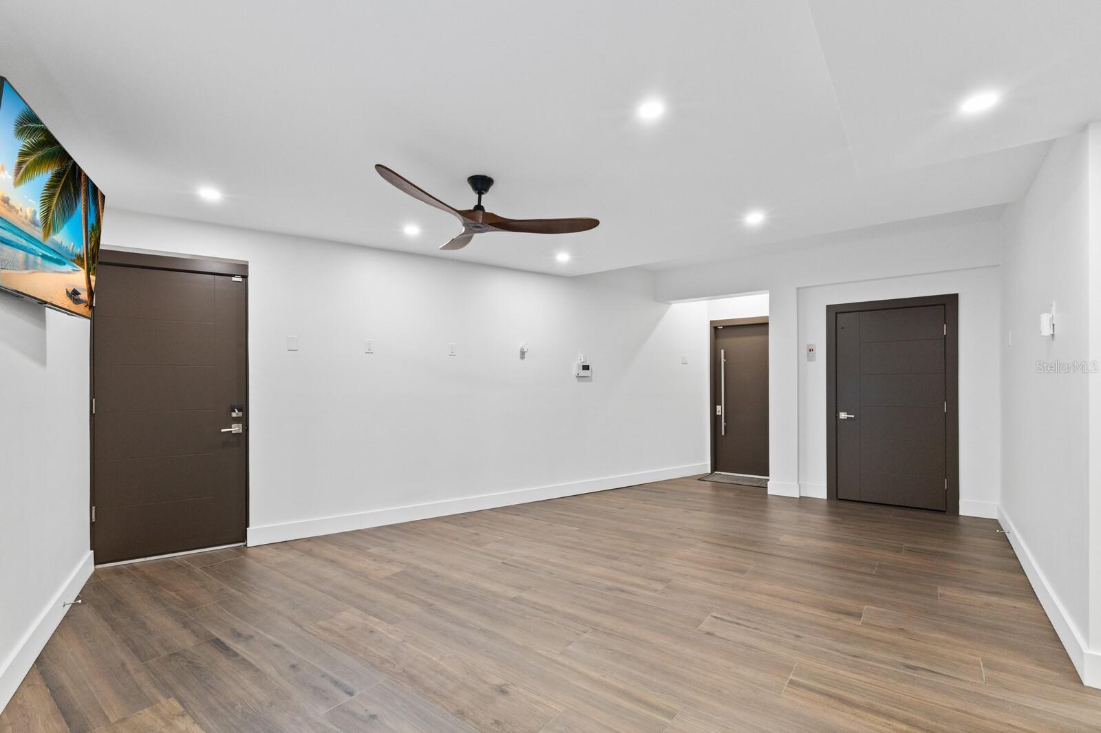 A4669504 Property Photo