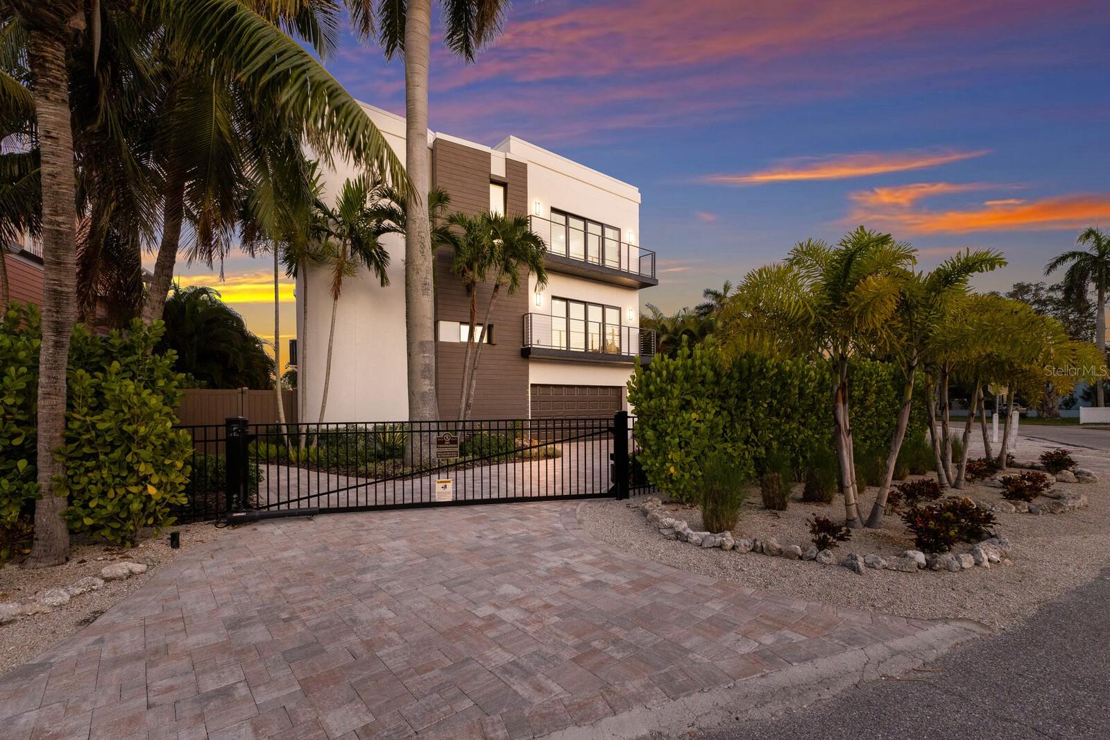 A4669504 Property Photo