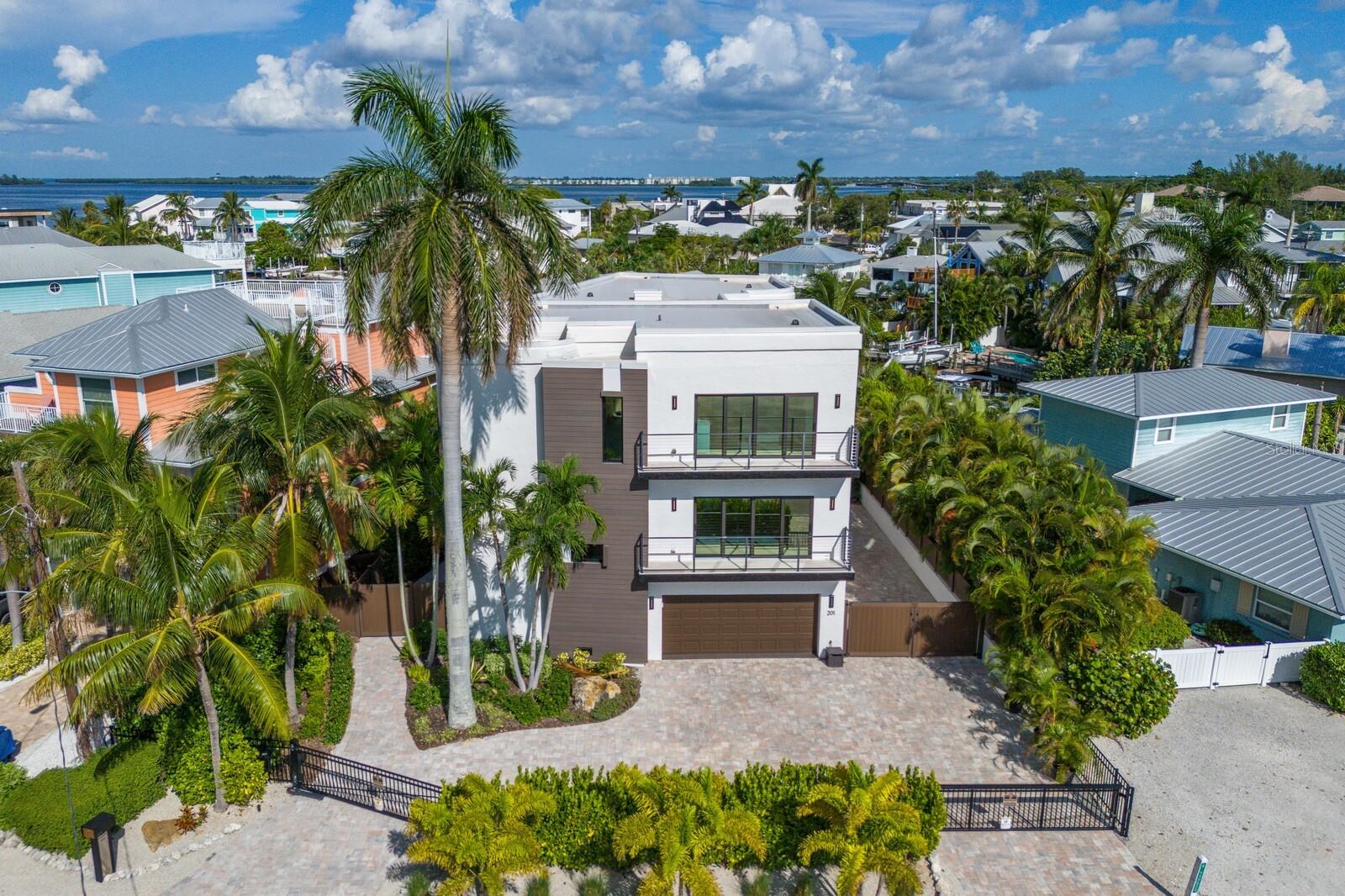 A4669504 Property Photo