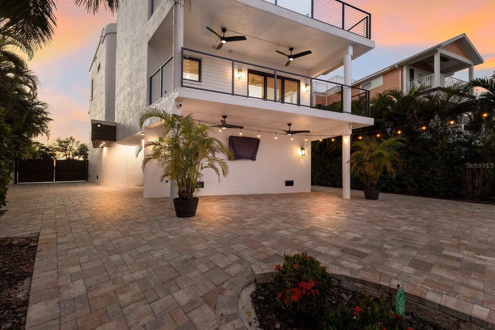 A4669504 Property Photo