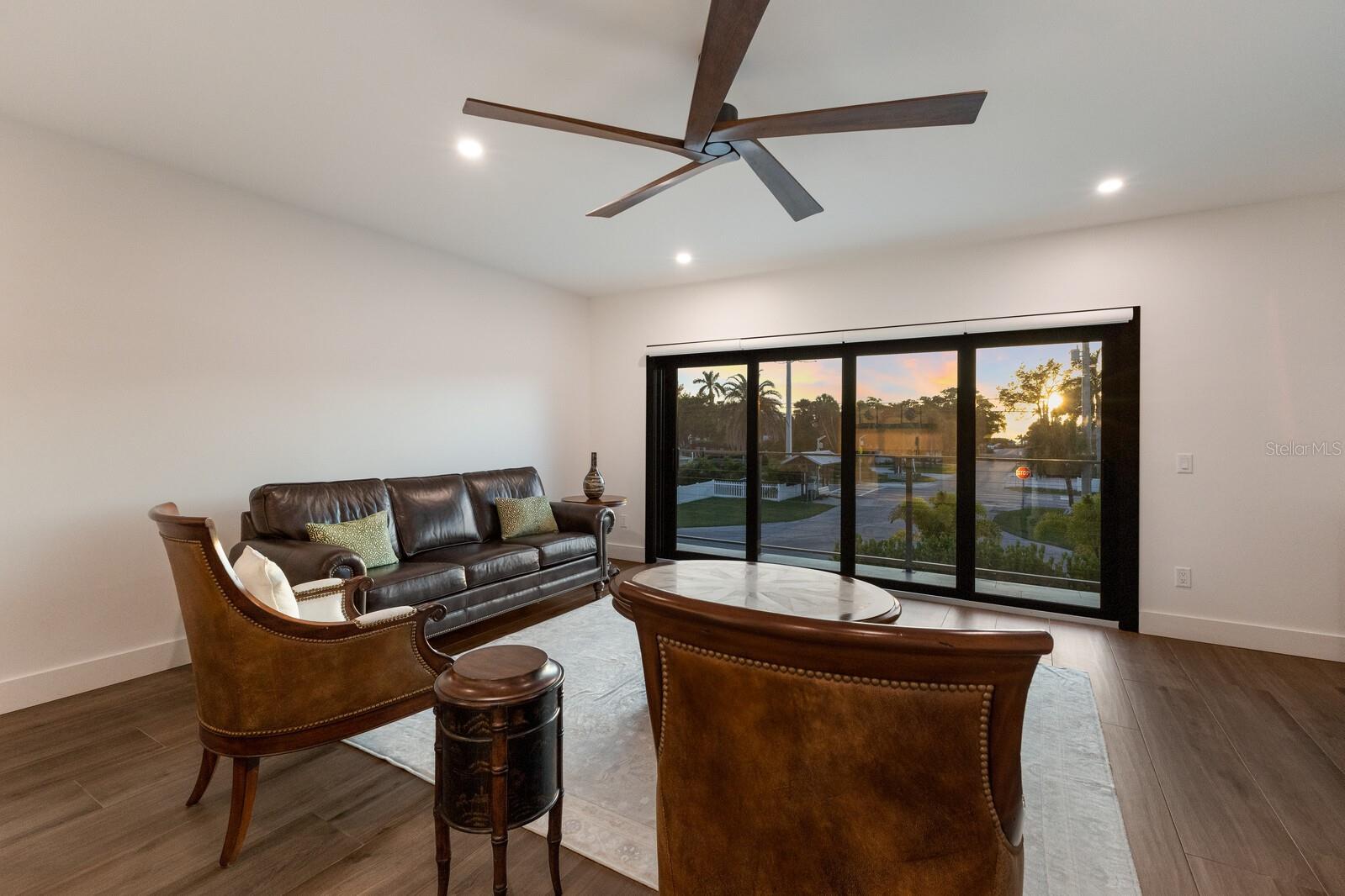 A4669504 Property Photo