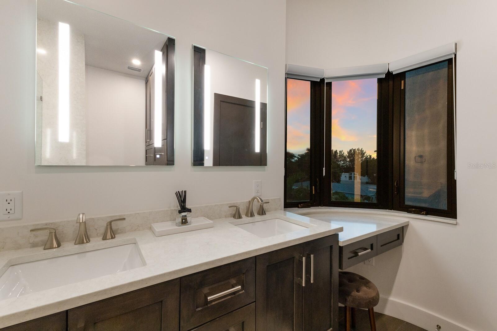 A4669504 Property Photo