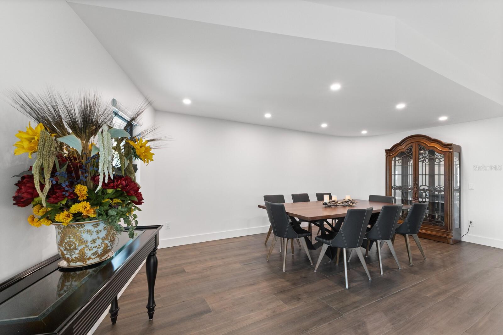 A4669504 Property Photo