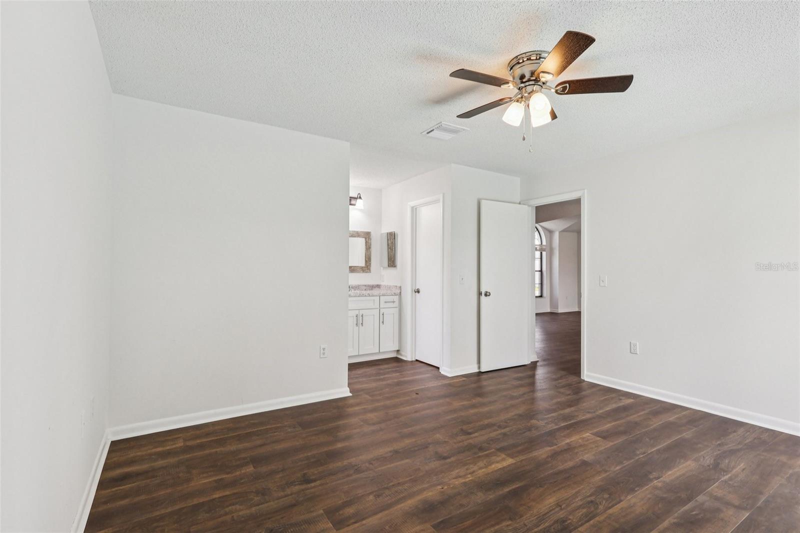 212 EASTRIDGE DR, EUSTIS, FL, 32726