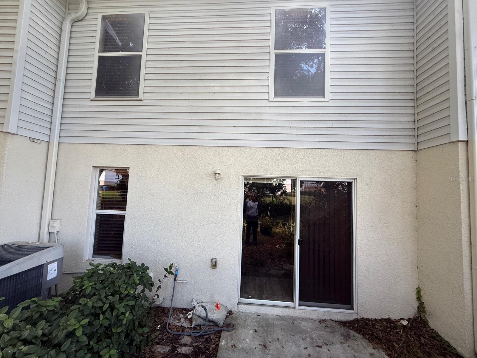 4652 ASHBURN SQUARE DR, TAMPA, FL, 33610