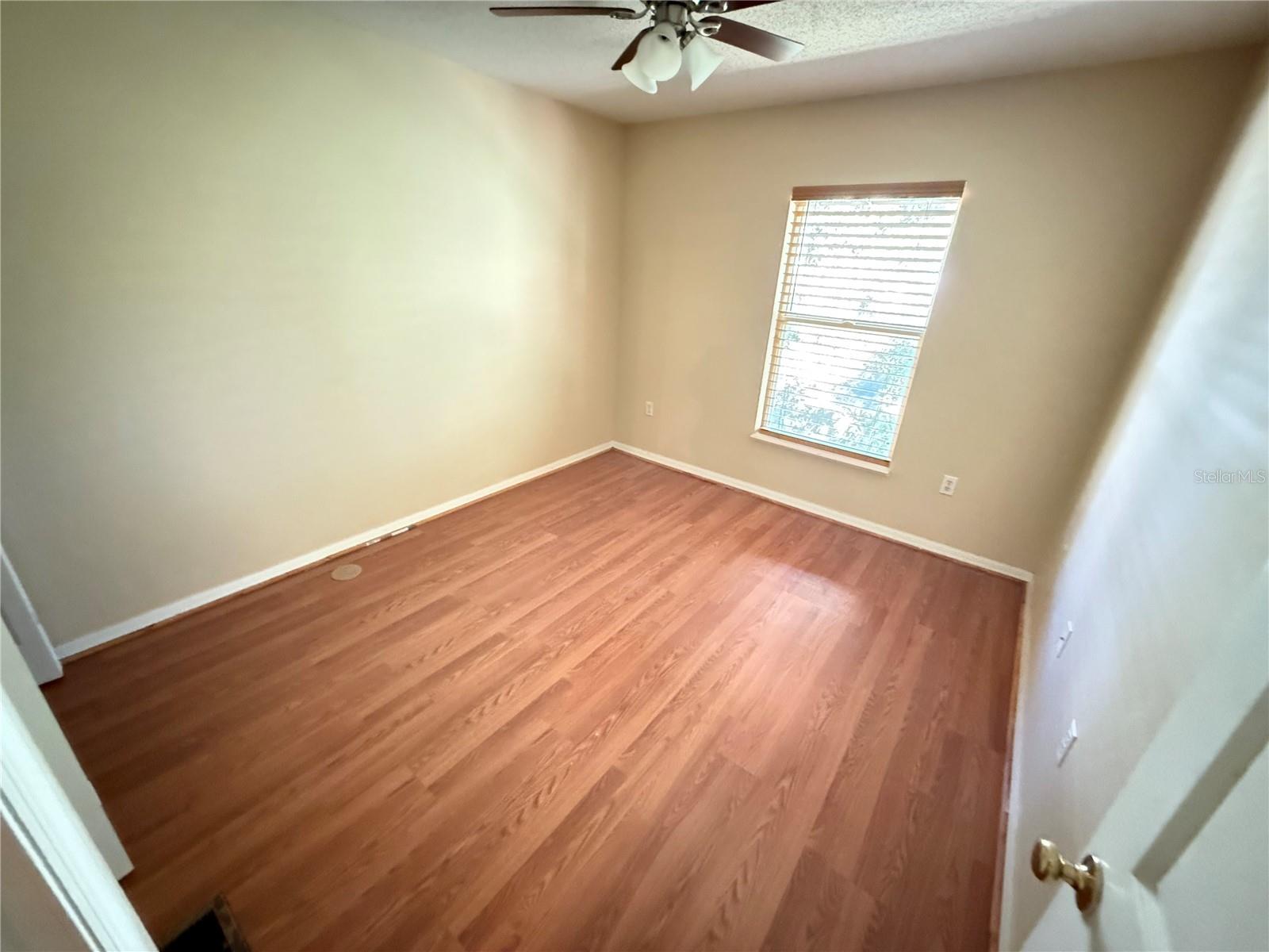 4652 ASHBURN SQUARE DR, TAMPA, FL, 33610