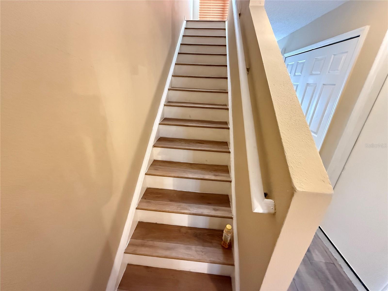 4652 ASHBURN SQUARE DR, TAMPA, FL, 33610