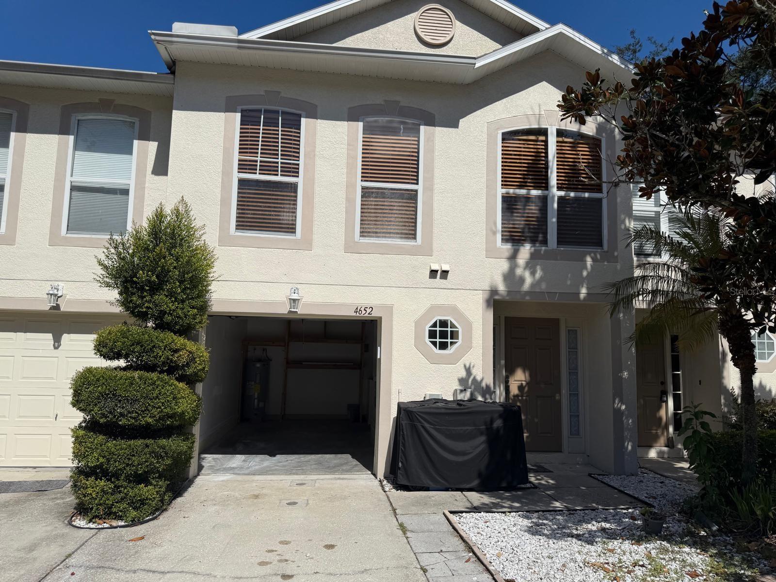 4652 ASHBURN SQUARE DR, TAMPA, FL, 33610