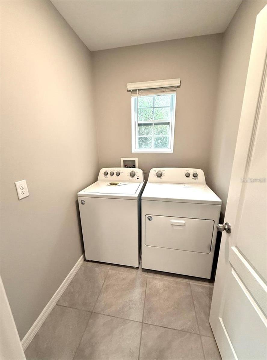 324 CHARLES DR, DELAND, FL, 32724