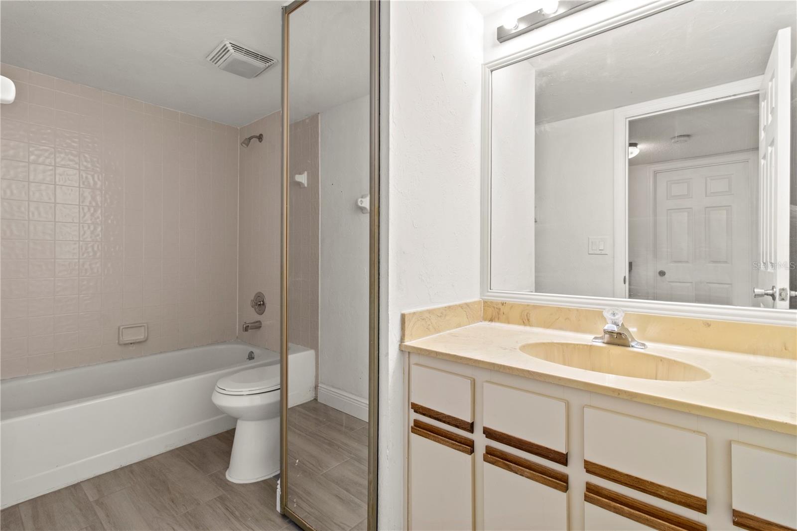 5304 BAMBOO CT #405, ORLANDO, FL, 32811