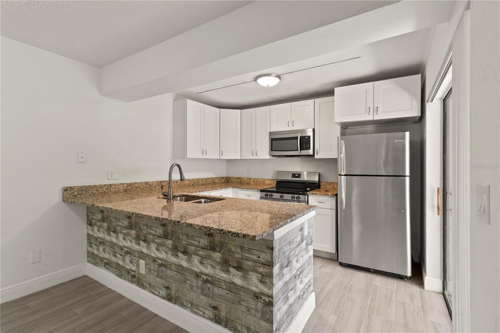 5304 BAMBOO CT #405, ORLANDO, FL, 32811