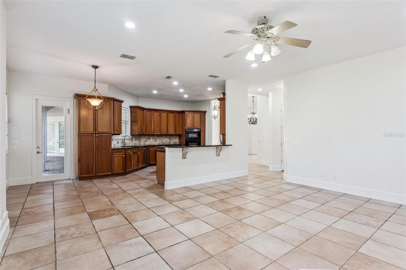 8824 ELLIOTTS CT, ORLANDO, FL, 32836