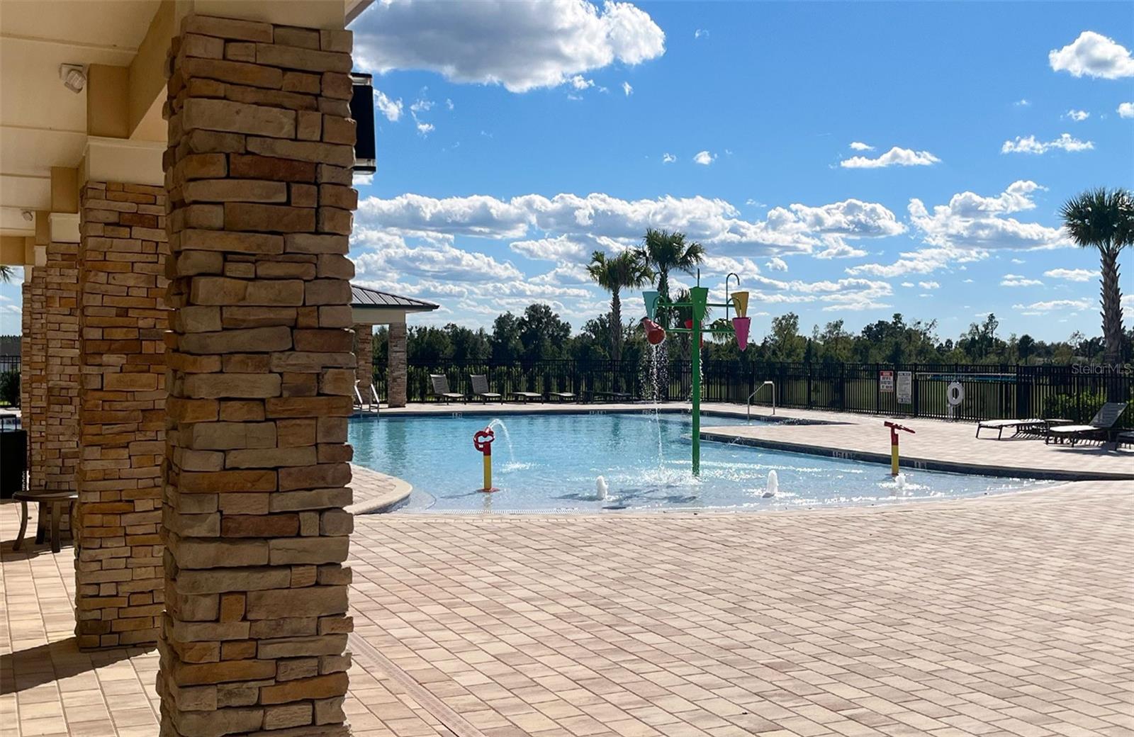 6863 SPANISH IMPERIAL ST, HOWEY IN THE HILLS, FL, 34737