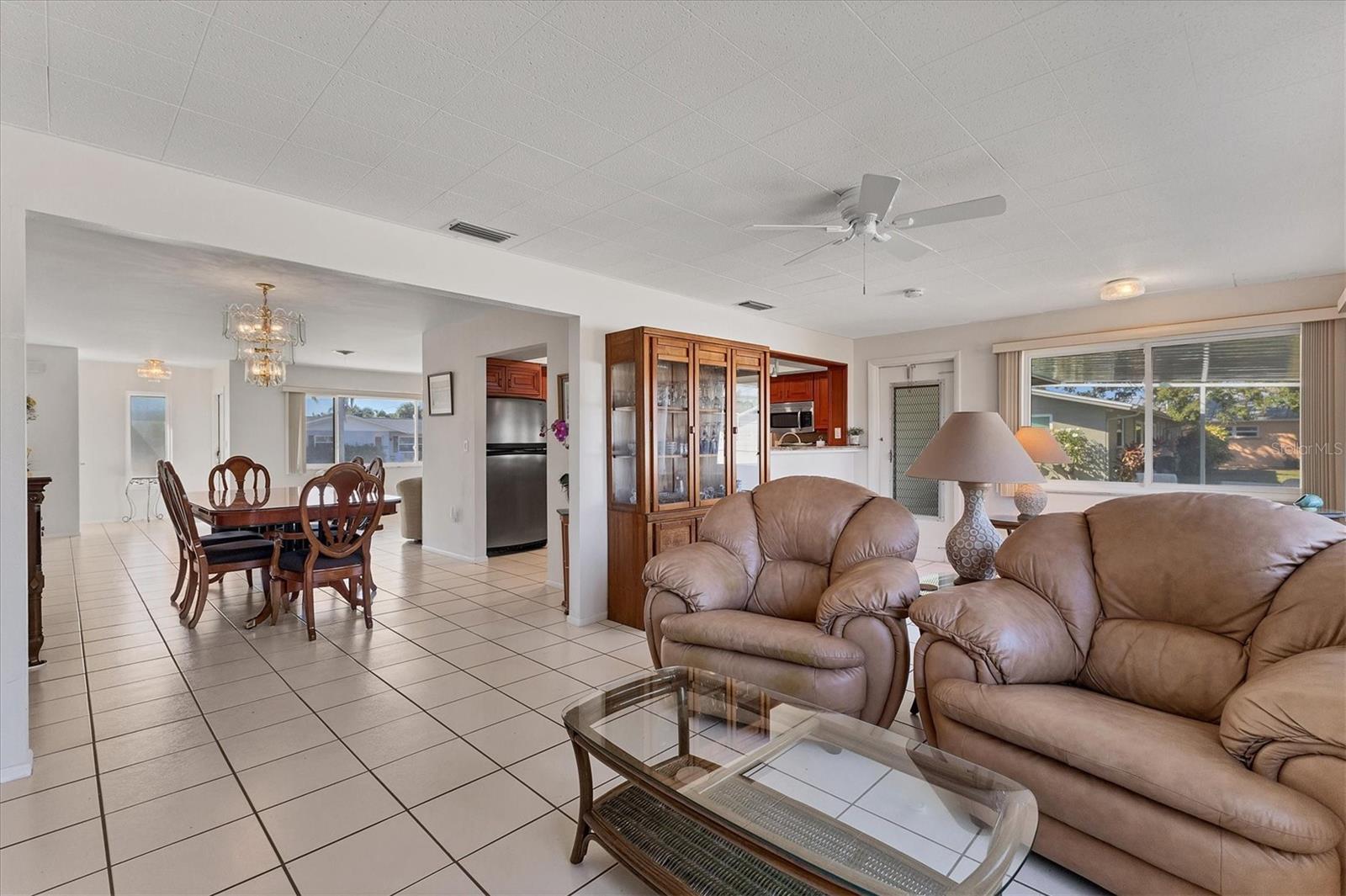 6824 ROXBURY DR, SARASOTA, FL, 34231