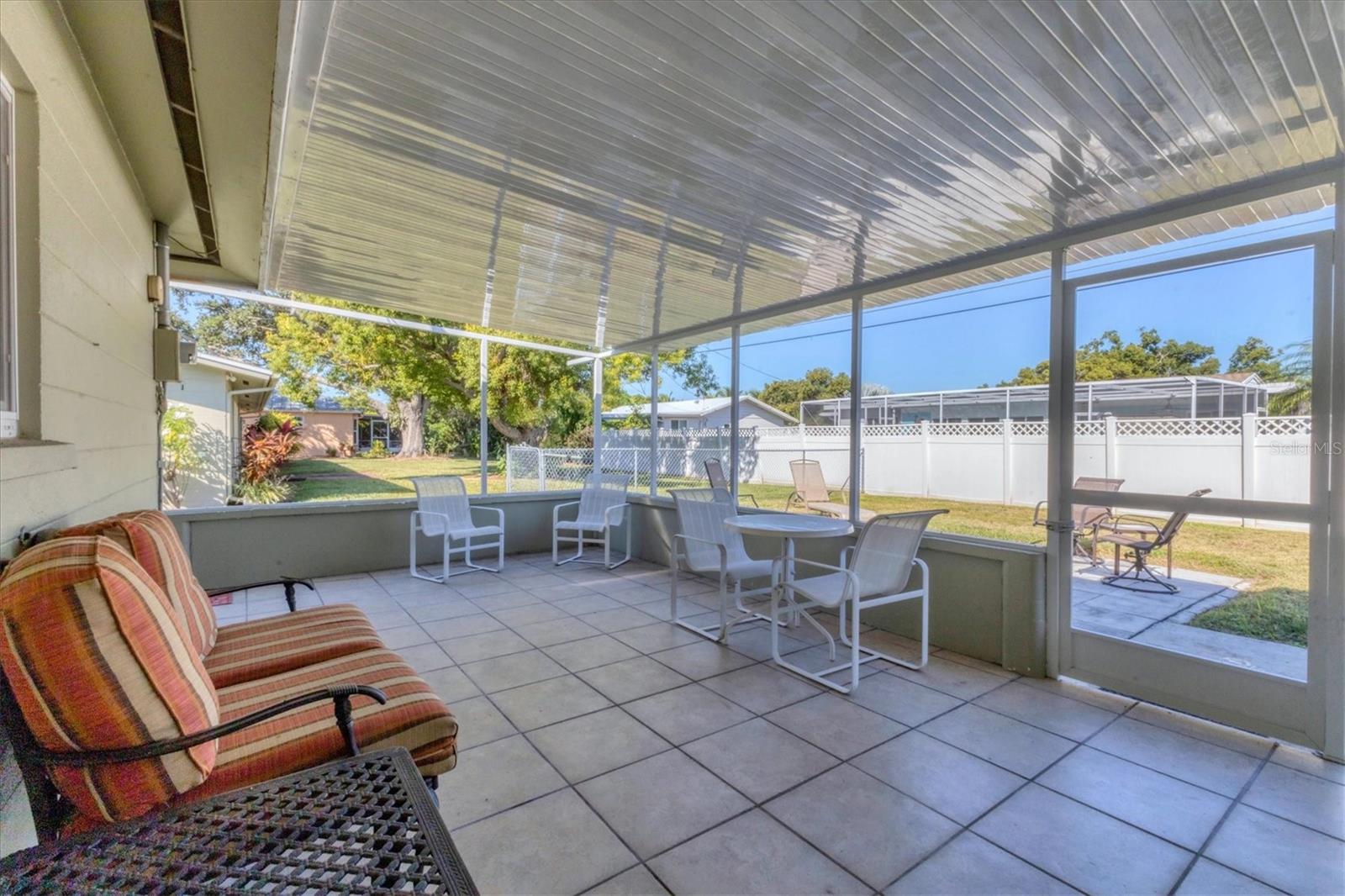 6824 ROXBURY DR, SARASOTA, FL, 34231