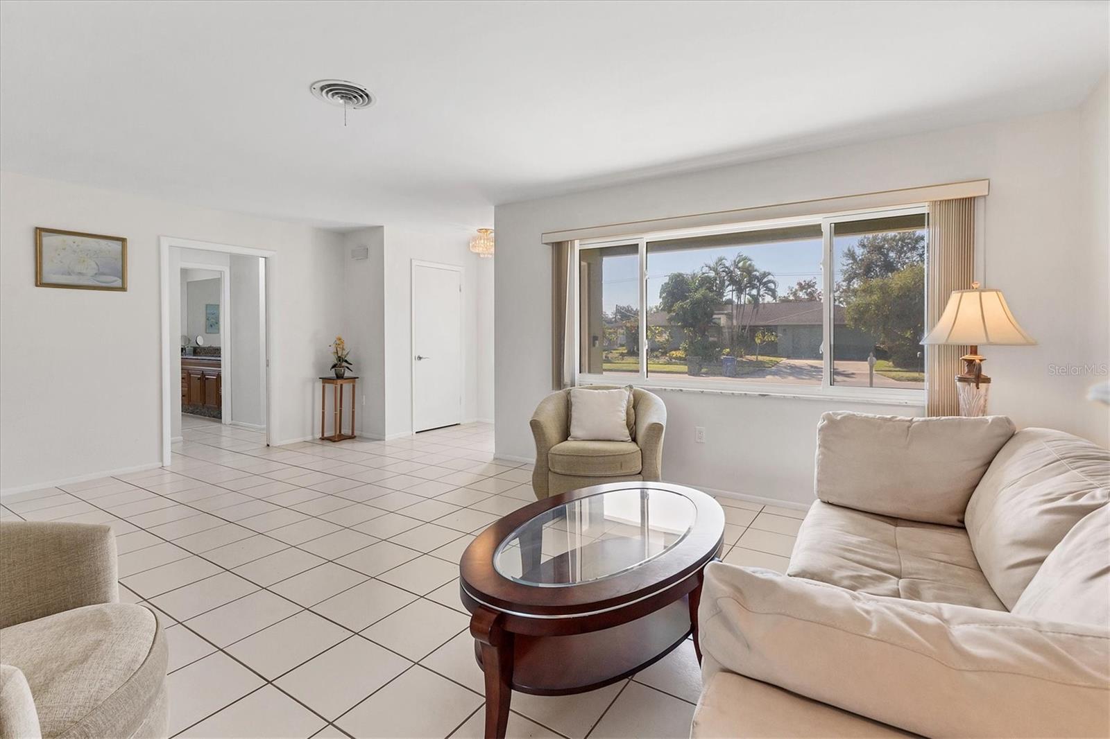 6824 ROXBURY DR, SARASOTA, FL, 34231