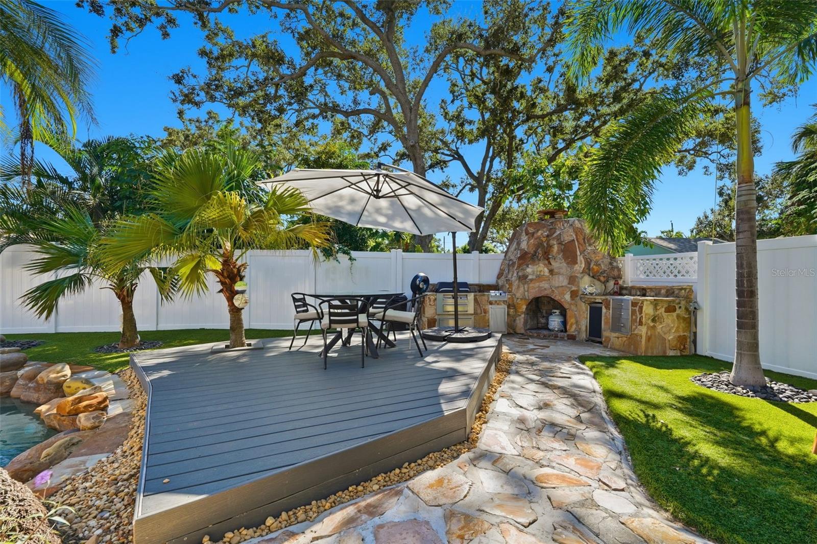 517 AVERY AVE, CRYSTAL BEACH, FL, 34681