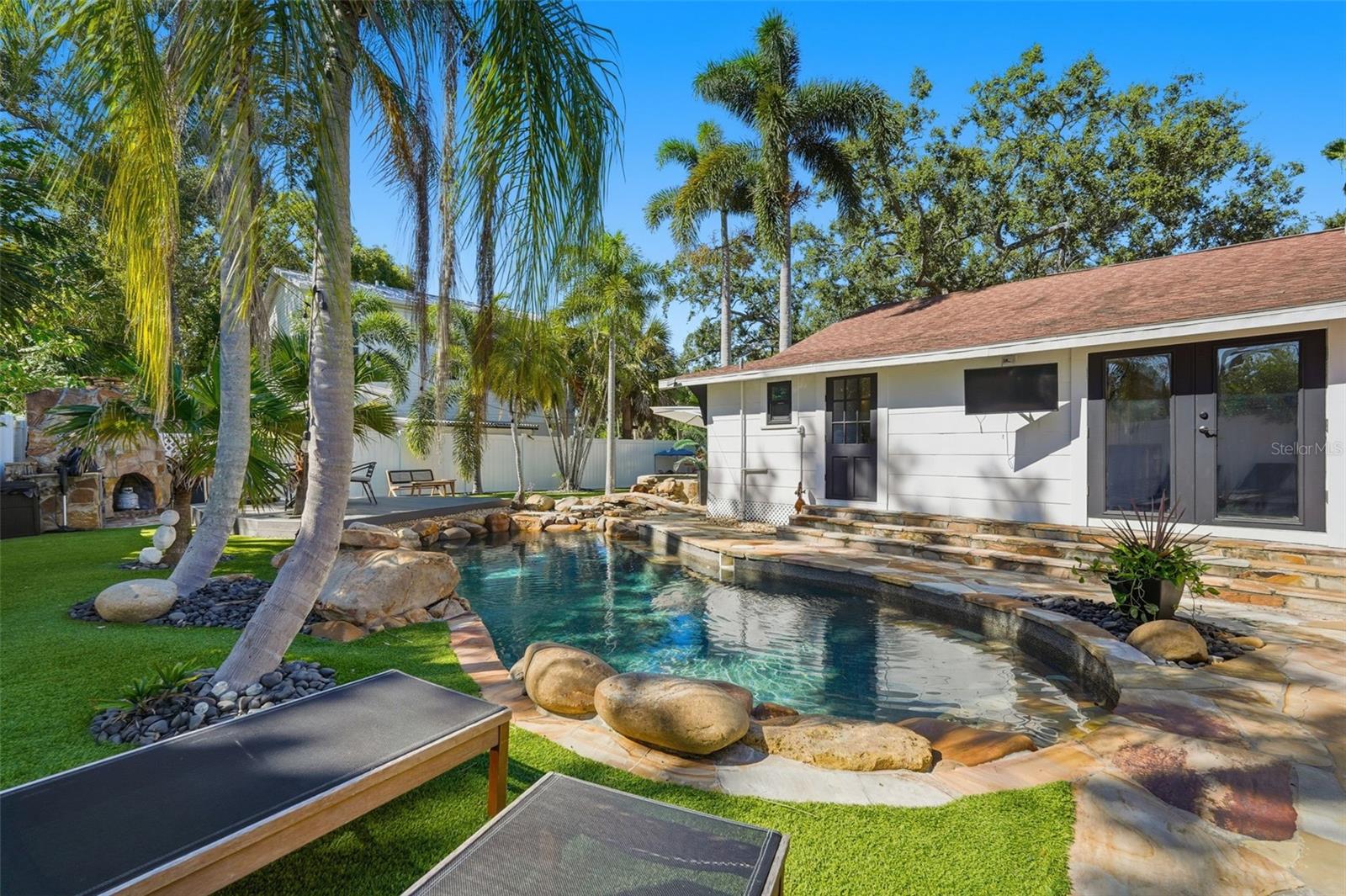 517 AVERY AVE, CRYSTAL BEACH, FL, 34681