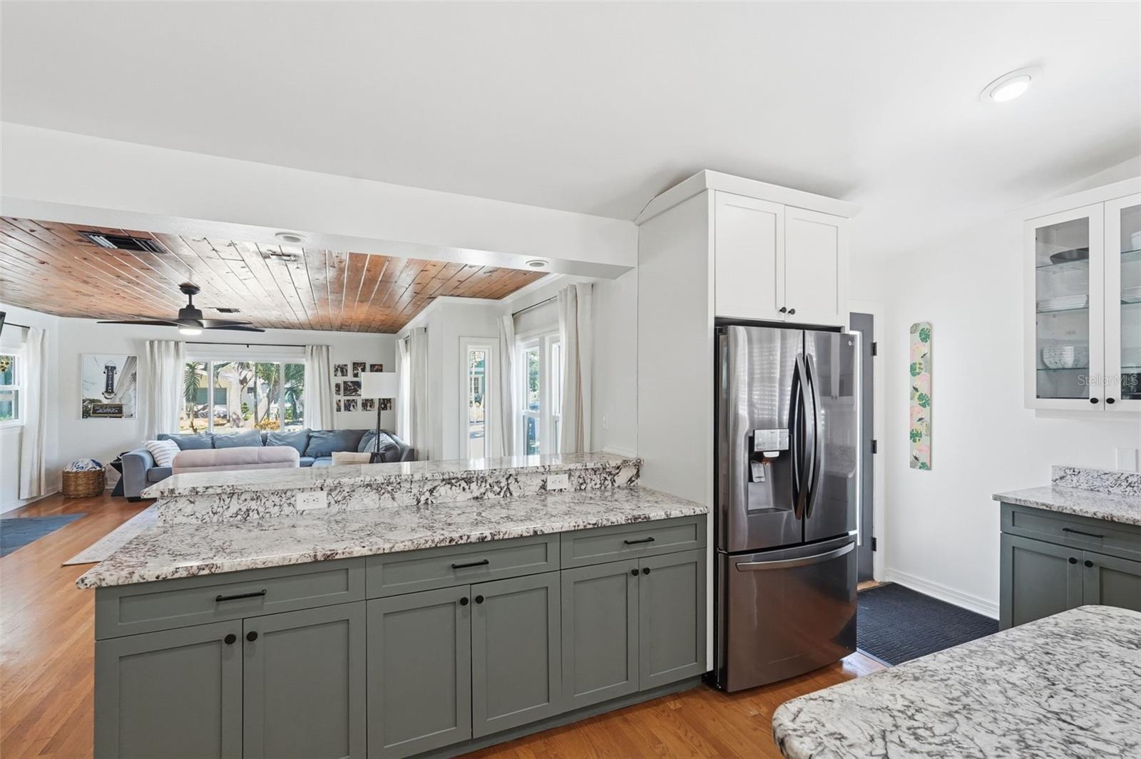 517 AVERY AVE, CRYSTAL BEACH, FL, 34681