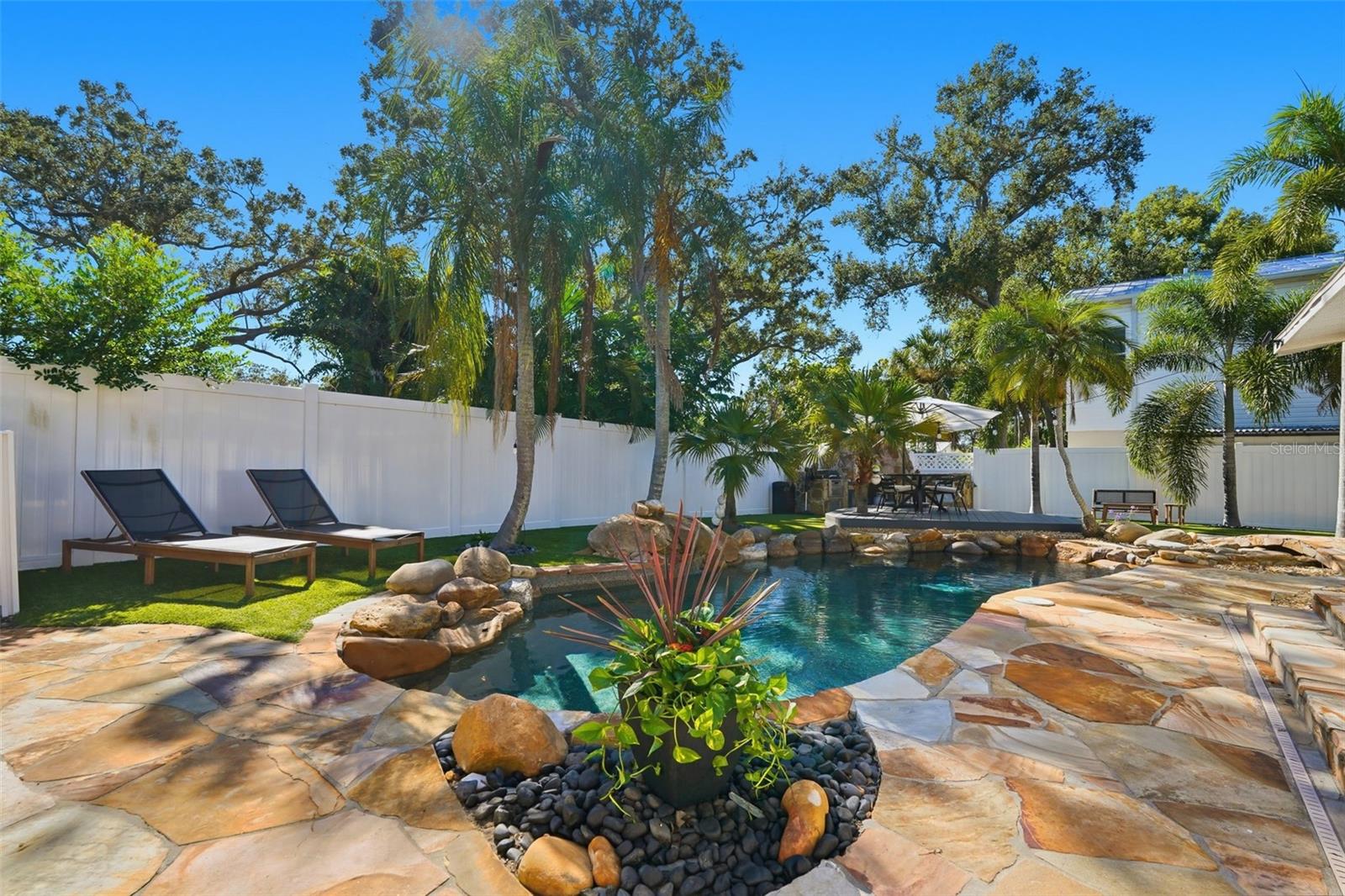 517 AVERY AVE, CRYSTAL BEACH, FL, 34681