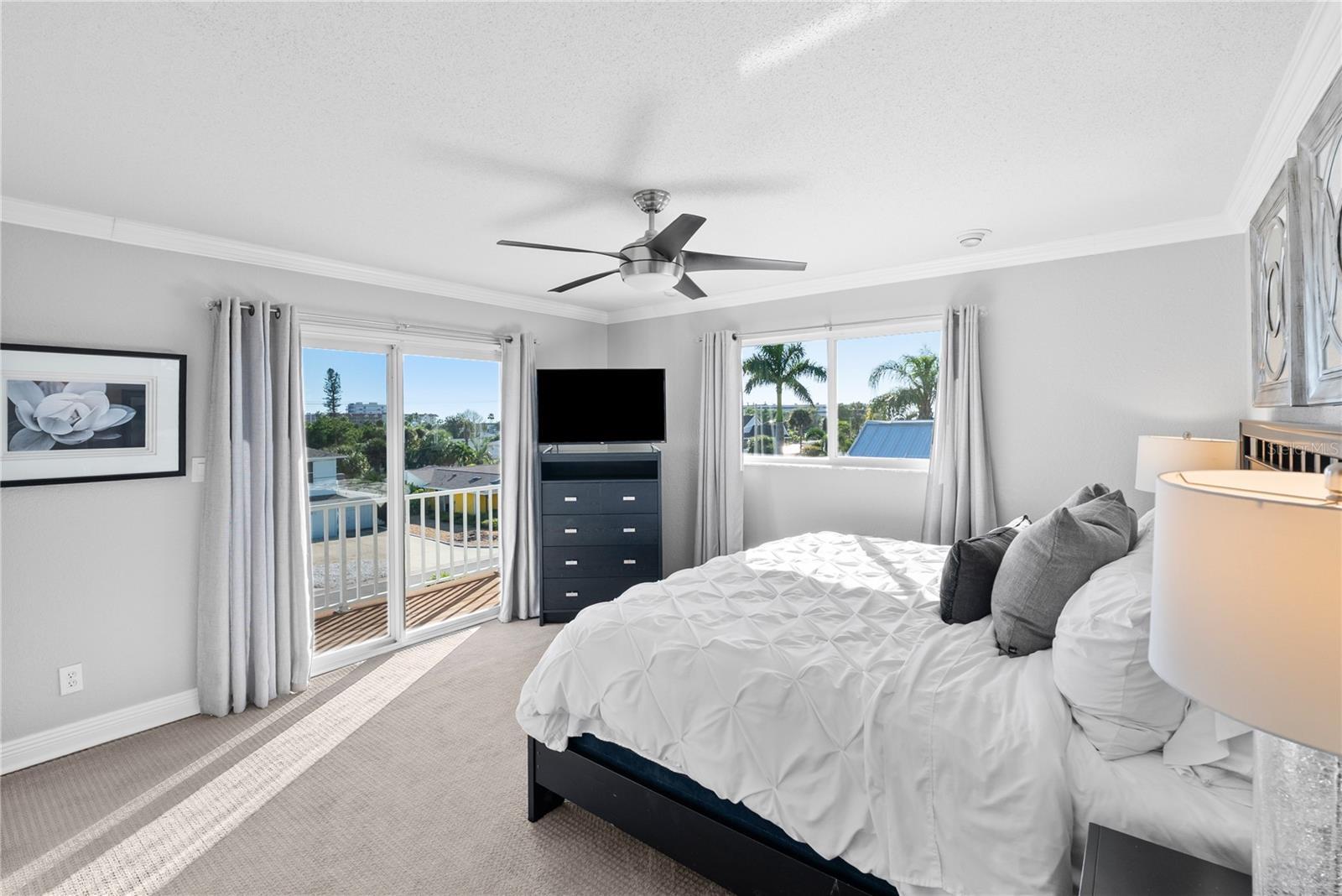 255 46TH AVE, ST PETE BEACH, FL, 33706