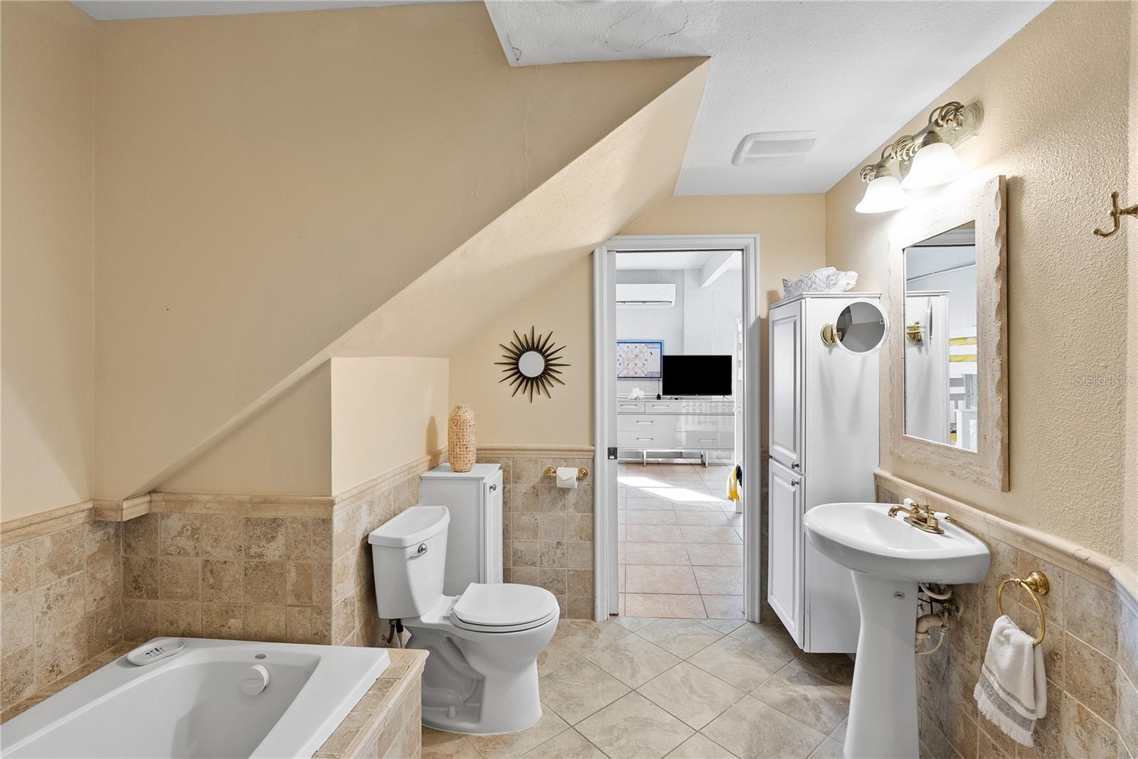 255 46TH AVE, ST PETE BEACH, FL, 33706