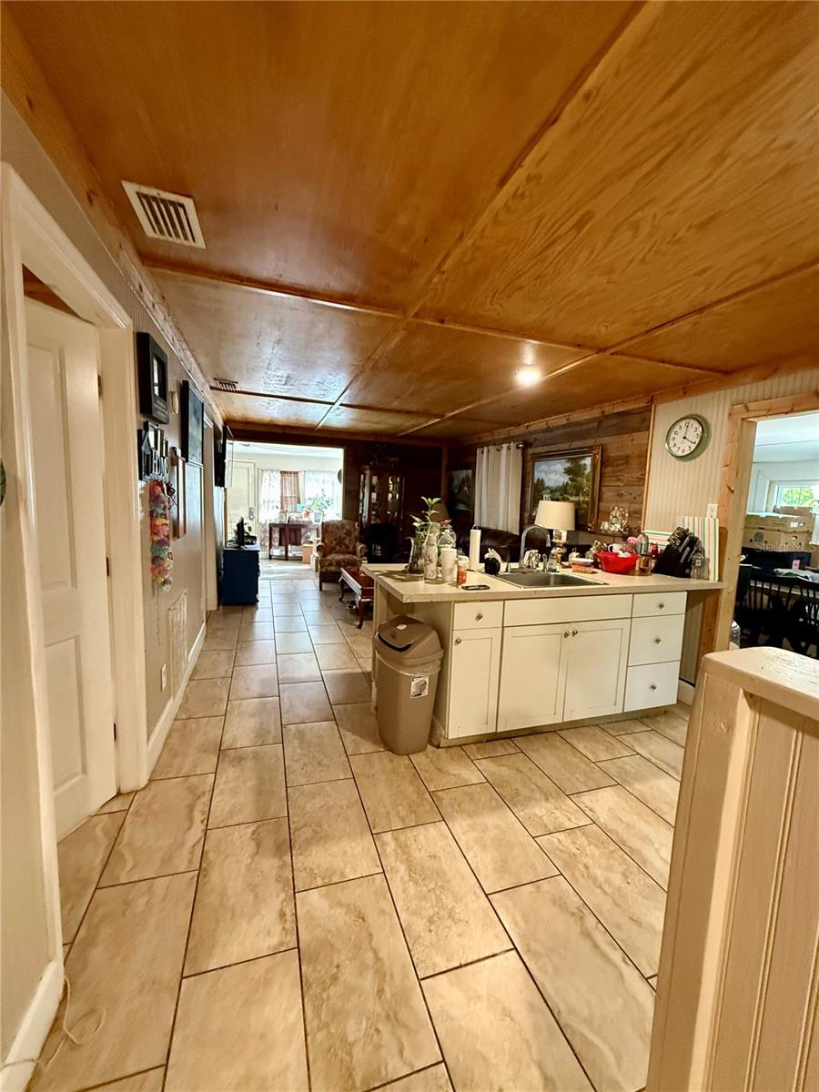 1074 EMPORIA RD, PIERSON, FL, 32180