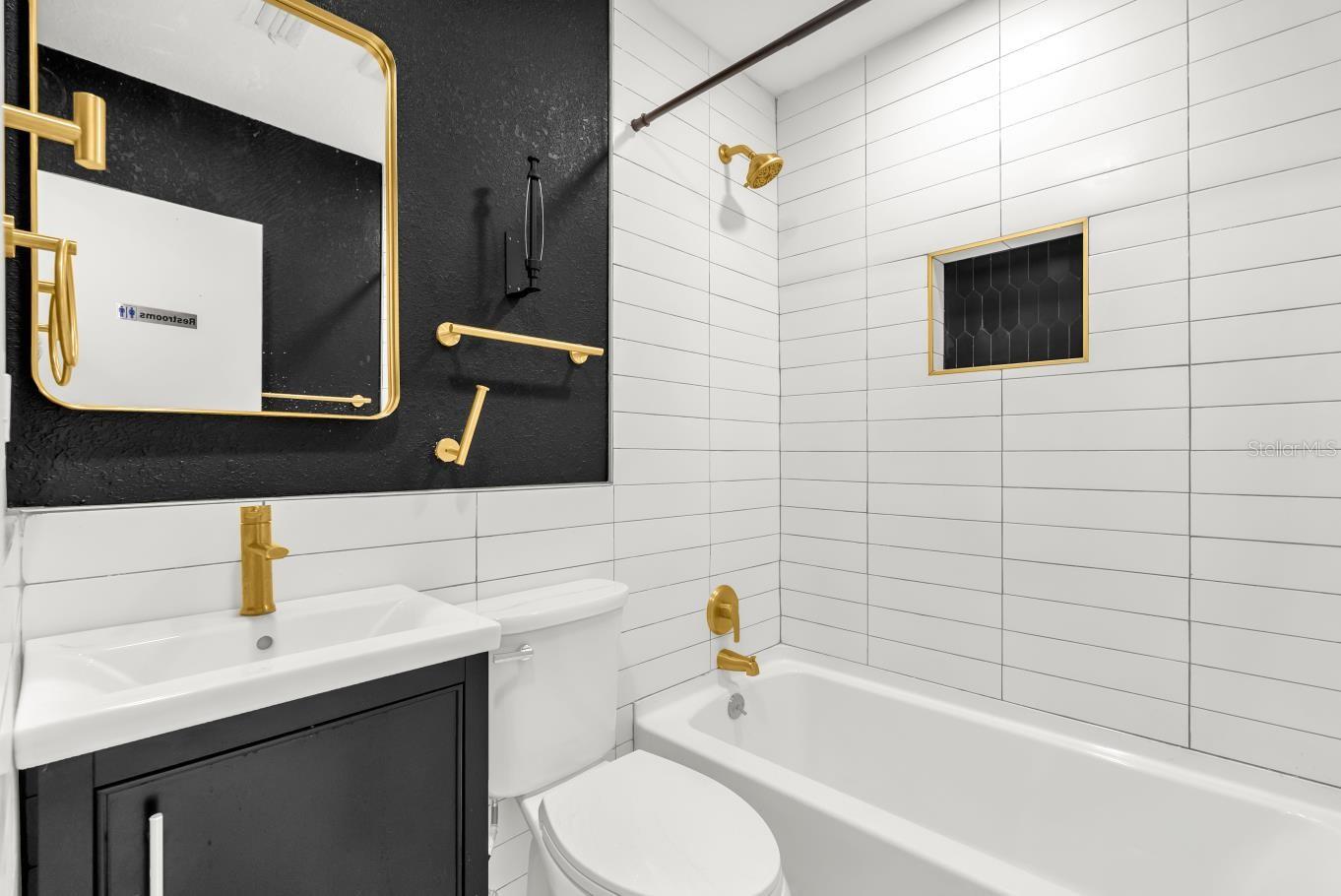 1260 SEMINOLA BLVD, CASSELBERRY, FL, 32707