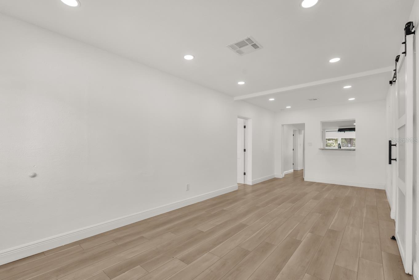 1260 SEMINOLA BLVD, CASSELBERRY, FL, 32707