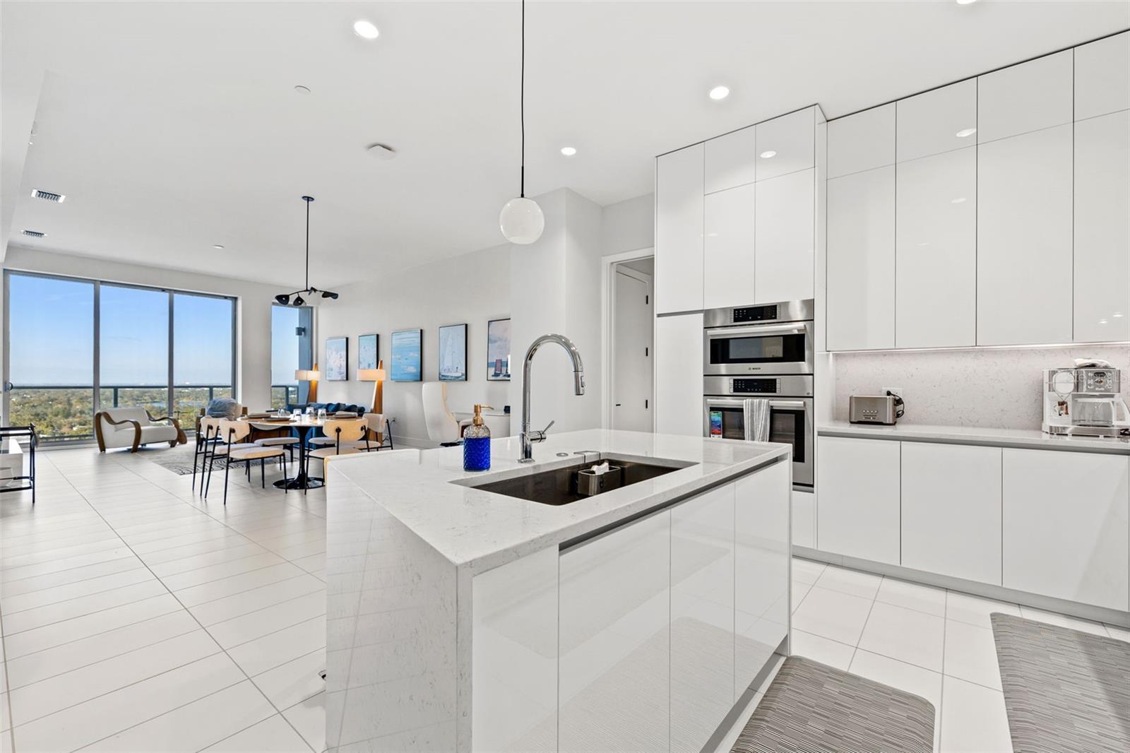 777 3RD AVE N #1701, ST PETERSBURG, FL, 33701