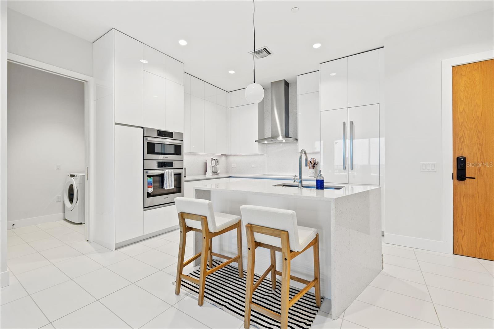 777 3RD AVE N #1701, ST PETERSBURG, FL, 33701