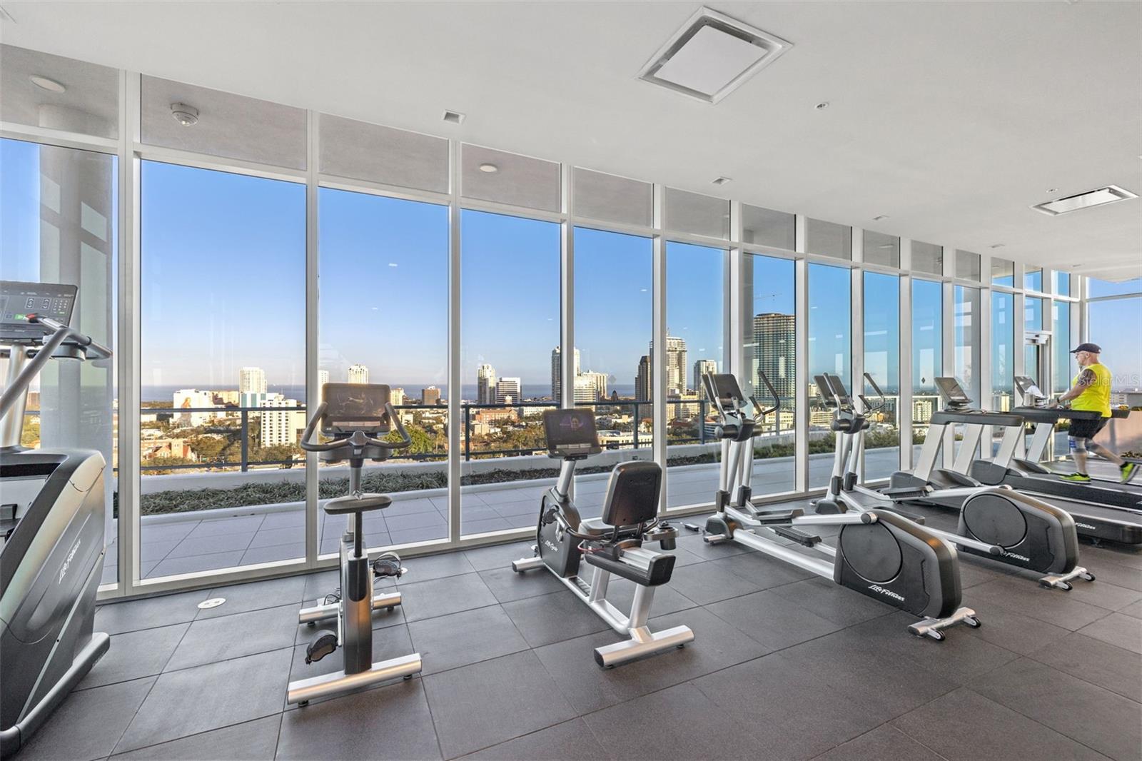 777 3RD AVE N #1701, ST PETERSBURG, FL, 33701