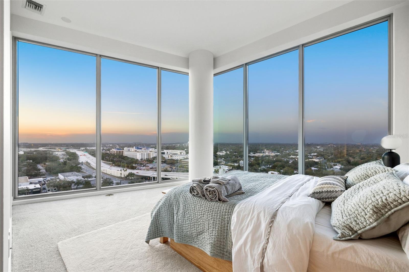 777 3RD AVE N #1701, ST PETERSBURG, FL, 33701