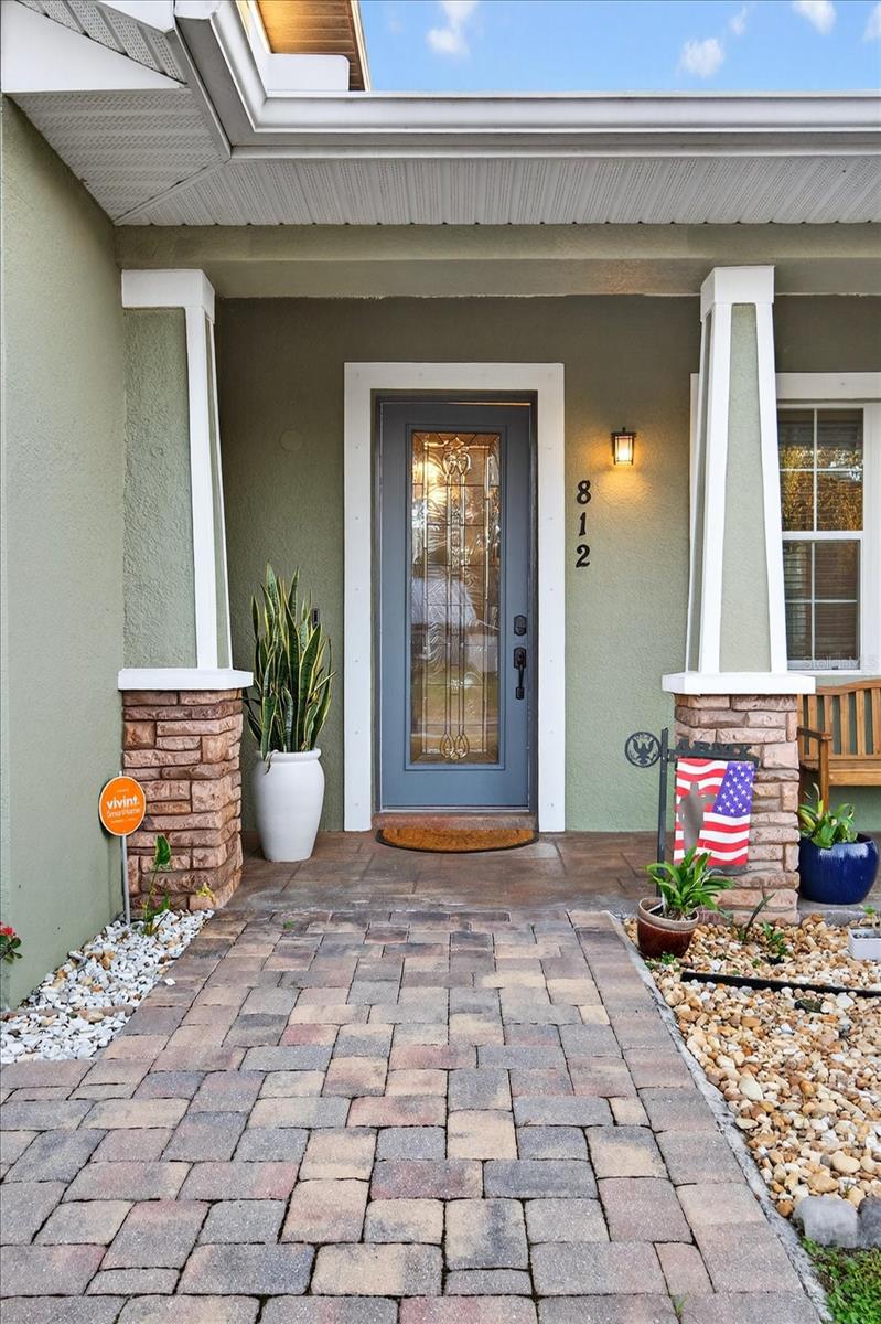 812 W COUNTRY CLUB DR, TAMPA, FL, 33612