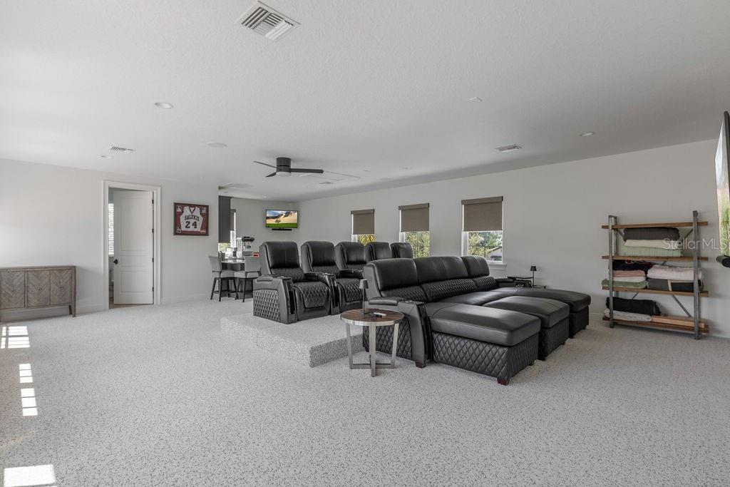 O6355029 Property Photo