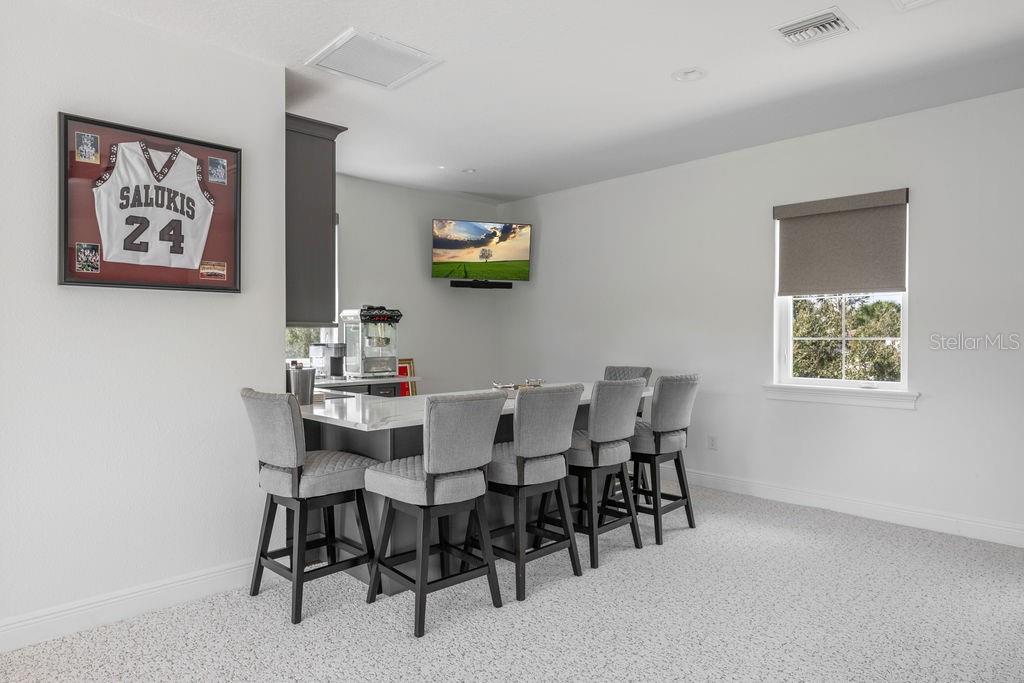 O6355029 Property Photo